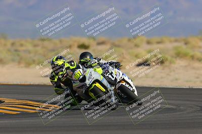 media/Oct-29-2022-CVMA (Sat) [[14c0aa3b66]]/Race 8 Supersport Middleweight/Folder 2/